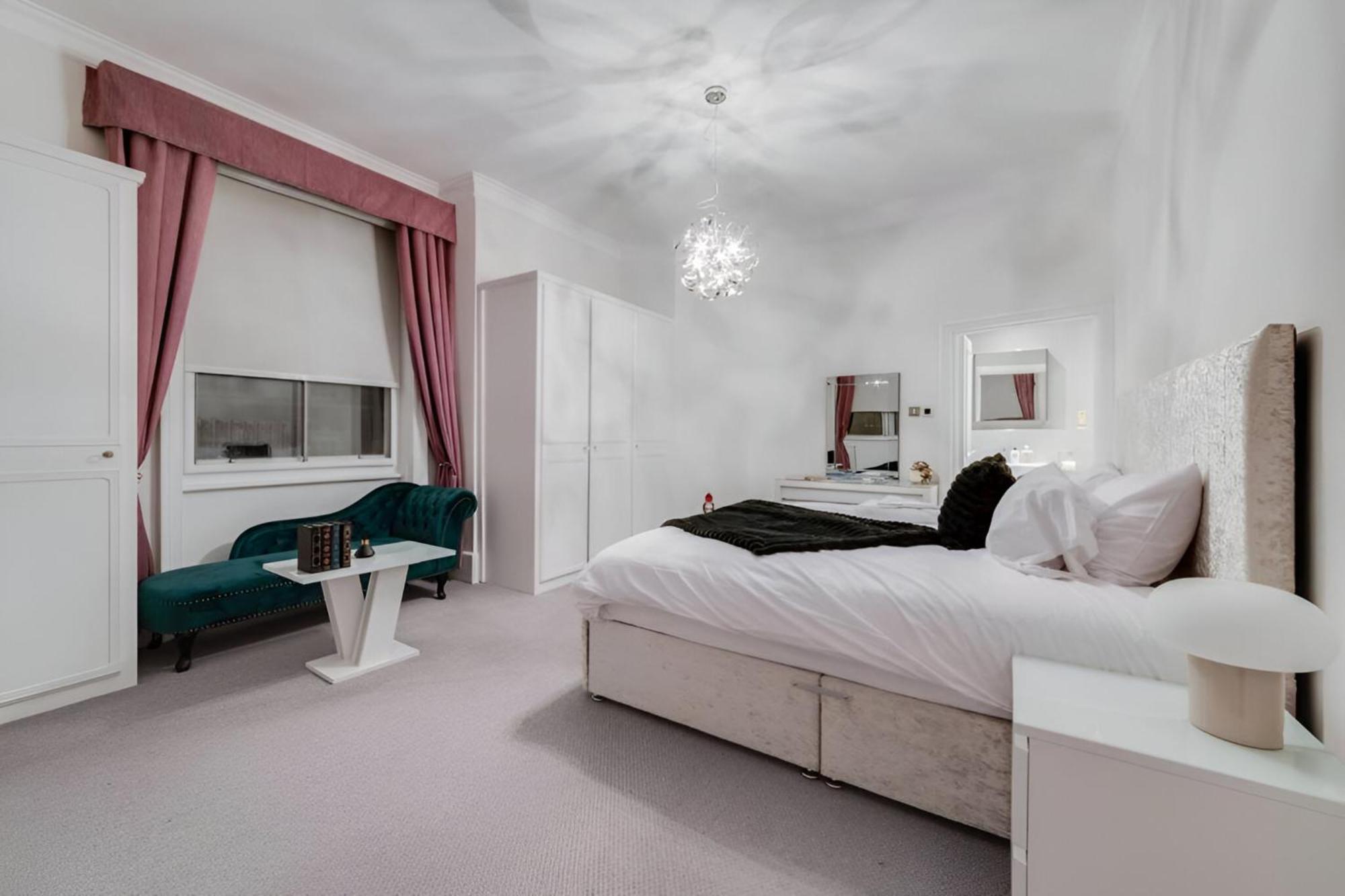 Luxury London 3 Bedroom Duplex With Pool Table - 4Hs ภายนอก รูปภาพ