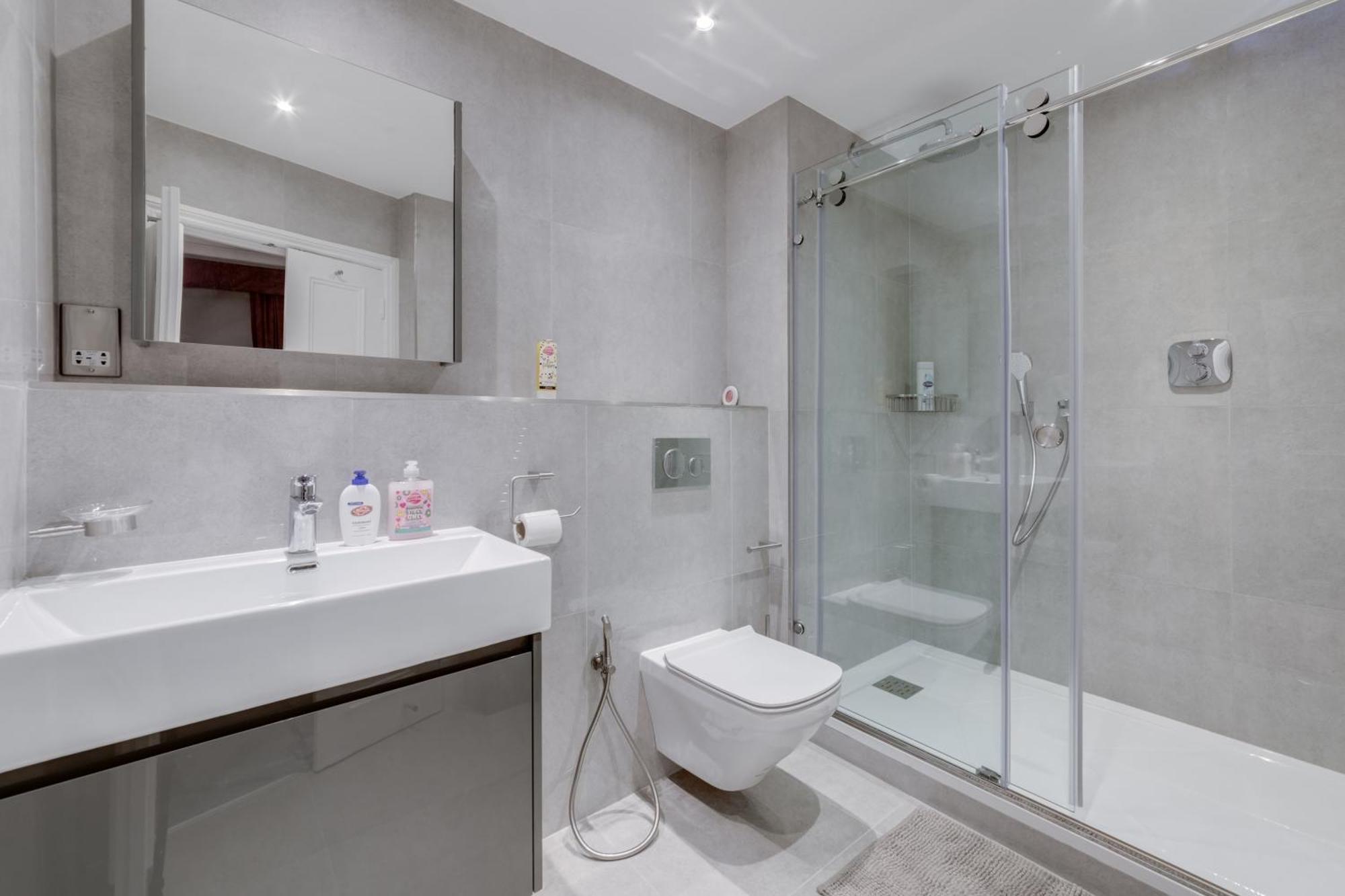 Luxury London 3 Bedroom Duplex With Pool Table - 4Hs ภายนอก รูปภาพ