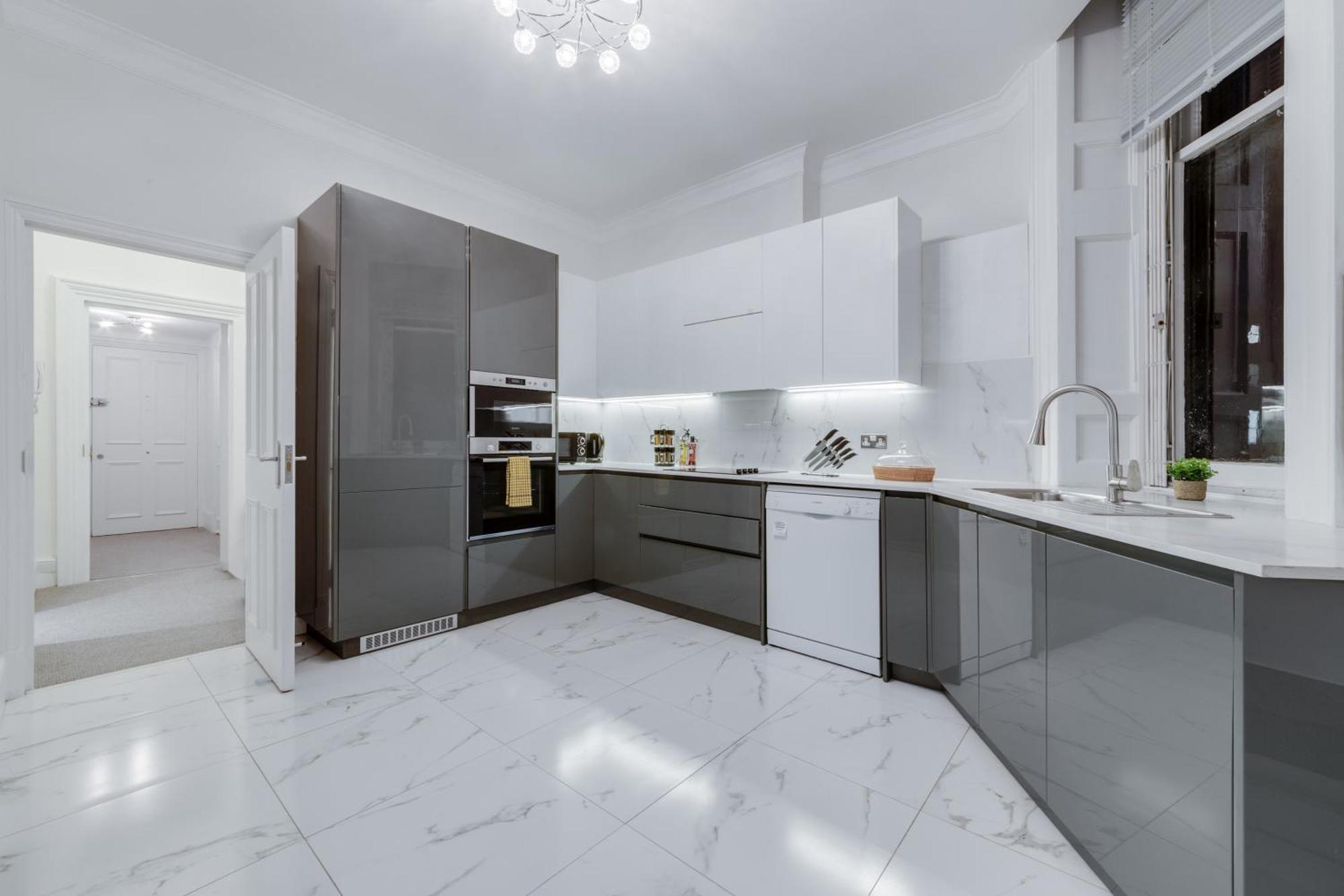 Luxury London 3 Bedroom Duplex With Pool Table - 4Hs ภายนอก รูปภาพ