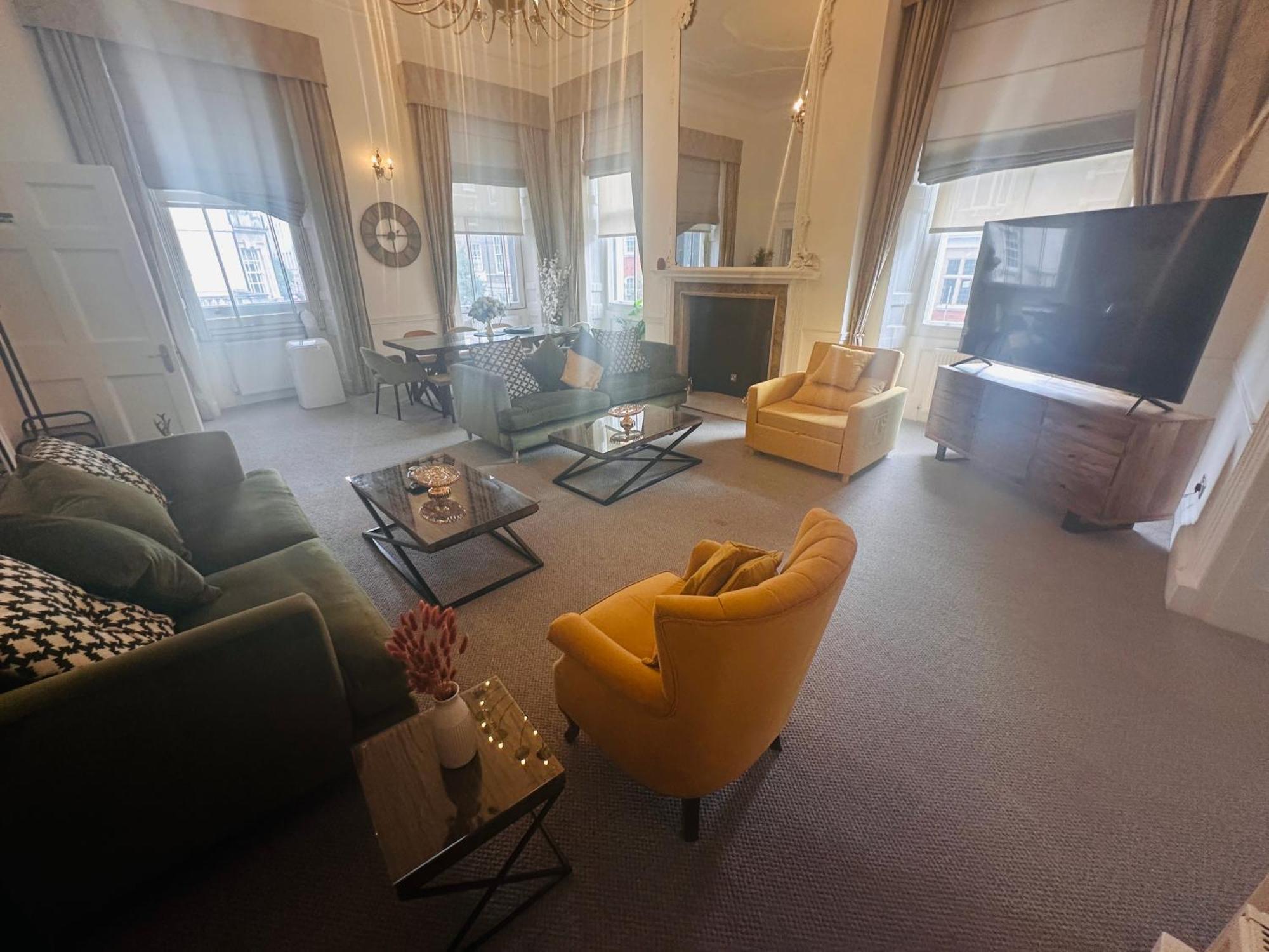 Luxury London 3 Bedroom Duplex With Pool Table - 4Hs ภายนอก รูปภาพ